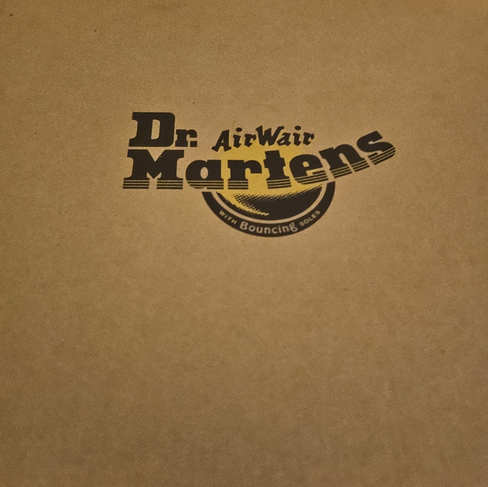 Womens Dr. MARTENS WHITE BOOTS